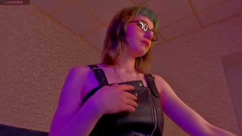 Emmy online show from 04/13/26, 09:04