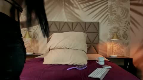 Scarleet online show from 02/05/26, 08:35