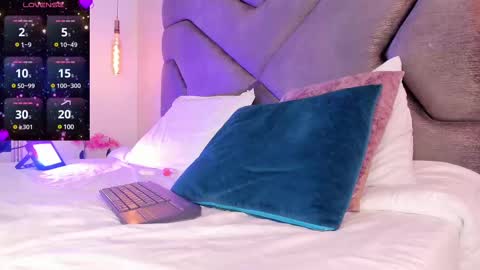 Scarlett online show from 02/18/25, 01:54