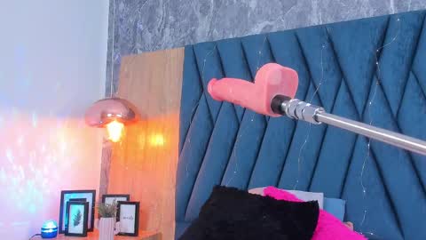 Snapshot of scarleett_jones chatting on 02/10/25, 03:13 scarleett jones online show from 02/10/25, 03:13