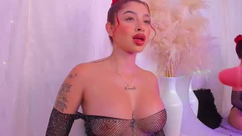 Snapshot of scarleett_jones chatting on 11/27/25, 09:39 scarleett jones online show from 11/27/25, 09:39