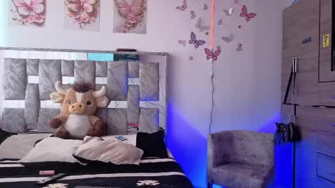 scarlet online show from 04/18/26, 08:31