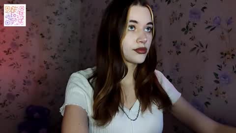 Snapshot of scarlet1flowers chatting on 11/12/25, 03:12 Kira online show from 11/12/25, 03:12