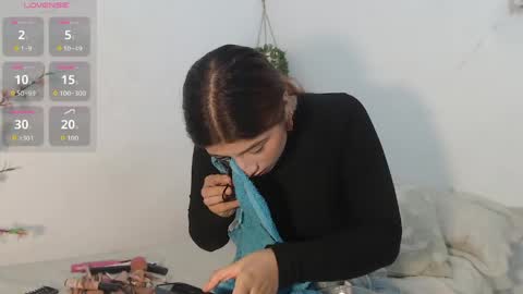 scarlet_100 online show from 05/30/26, 12:41