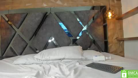 scarlet__jones_ online show from 09/26/25, 08:24