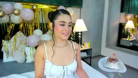 Snapshot of scarlet_belrose chatting on 04/11/26, 02:32 Scarelet online show from 04/11/26, 02:32