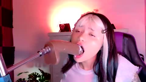 scarlet_gold online show from 12/02/25, 04:51