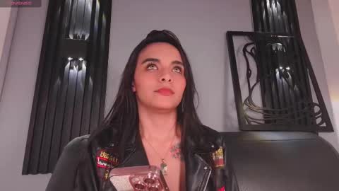    online show from 03/06/25, 11:42