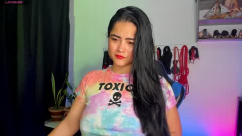 scarlet taylor kennedy online show from 12/20/24, 11:26