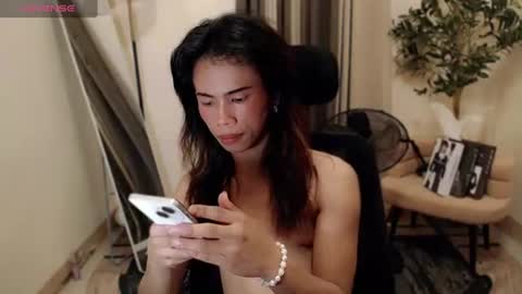 Snapshot of scarlet_kisses chatting on 07/14/26, 10:21 Scarlet online show from 07/14/26, 10:21