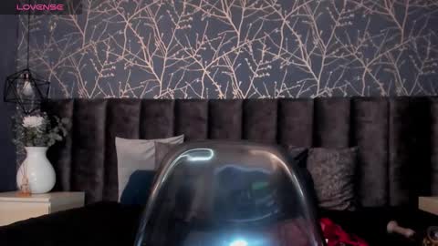 SCARLET online show from 02/14/26, 06:32