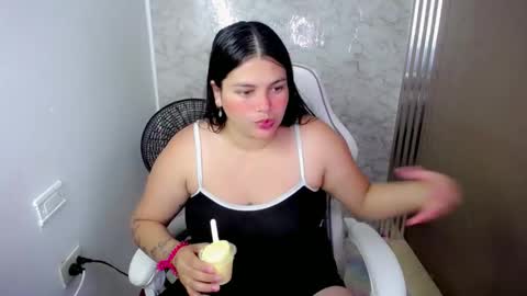 scarleta01 online show from 01/15/26, 12:43