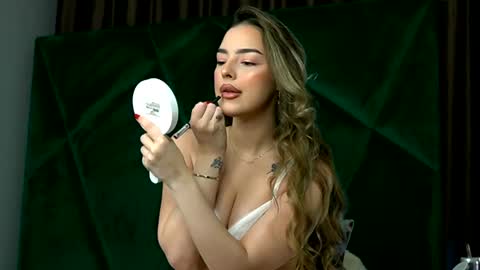 Scarlet online show from 02/07/26, 12:03