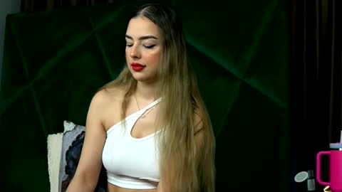 Scarlet online show from 02/11/26, 12:15