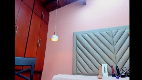 Scarlet Dayana online show from 01/18/25, 06:24