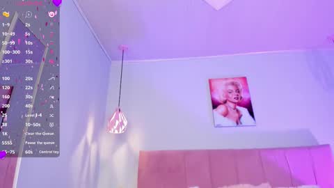 Scarlet  online show from 02/19/25, 06:33