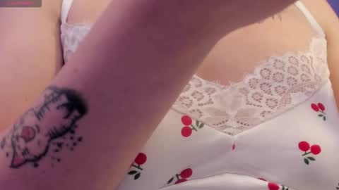 Scarlet  online show from 03/19/26, 05:33