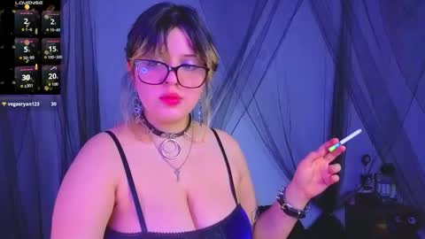 Snapshot of scarleth_shadow chatting on 10/18/25, 01:19 SCARLETH online show from 10/18/25, 01:19