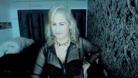 S C A R L E T online show from 10/22/25, 11:54