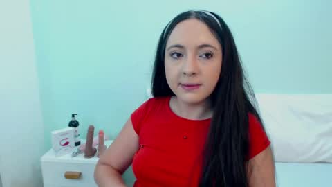 scarlet  online show from 04/05/26, 10:34