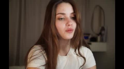 Scarlet online show from 12/14/25, 06:01