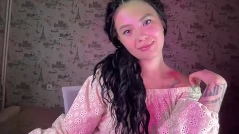 scarletpetal online show from 10/04/25, 10:35