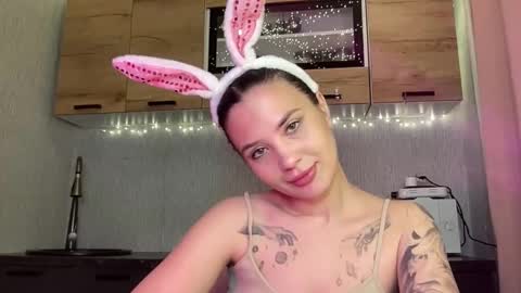 scarletpetal online show from 12/19/25, 12:23