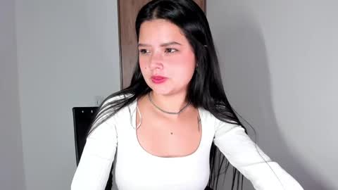 scarletrosee27 online show from 01/31/25, 09:37