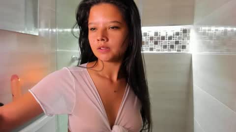 scarletrosee27 online show from 02/14/25, 06:19