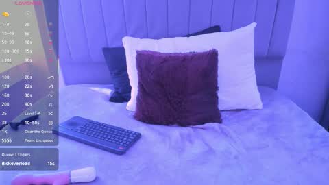 Scarlett online show from 12/14/25, 07:58