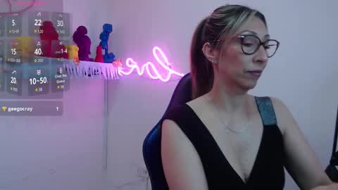 Scarlett online show from 11/28/25, 11:57