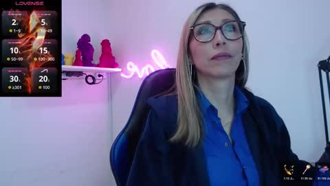 Scarlett online show from 01/18/26, 12:09