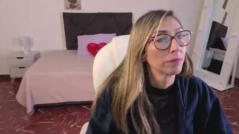 Snapshot of scarlett_079 chatting on 03/24/26, 11:48 Scarlett online show from 03/24/26, 11:48