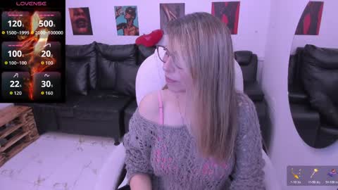 Snapshot of scarlett_079 chatting on 03/31/26, 11:54 Scarlett online show from 03/31/26, 11:54