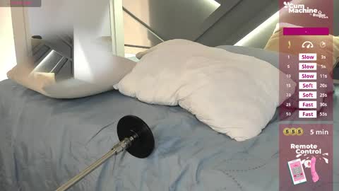 Scarlett online show from 04/15/26, 12:28