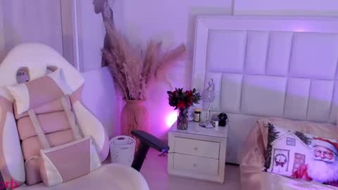 Snapshot of scarlett__baker11 chatting on 12/20/24, 09:06 juli online show from 12/20/24, 09:06