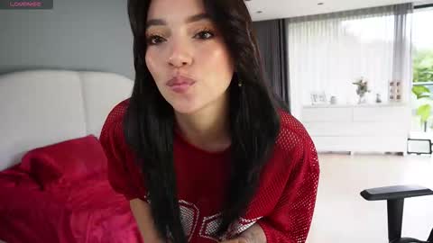 Snapshot of scarlett__baker11 chatting on 10/08/25, 07:00 juli online show from 10/08/25, 07:00