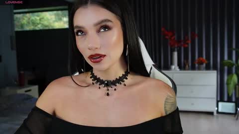 Snapshot of scarlett__baker11 chatting on 10/30/25, 09:37 juli online show from 10/30/25, 09:37