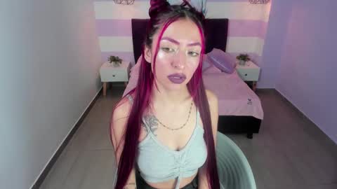 Scarlett online show from 11/20/25, 01:55