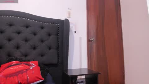 Scarlett Anaiz online show from 11/16/25, 04:56