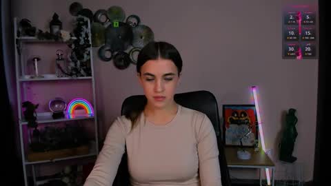 Snapshot of scarlett_badgirl chatting on 04/10/26, 06:18 Scarlett online show from 04/10/26, 06:18