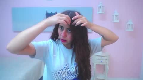 Scarlett online show from 04/01/26, 12:28