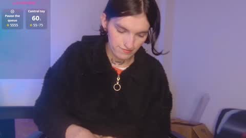 scarlet online show from 11/24/25, 10:53