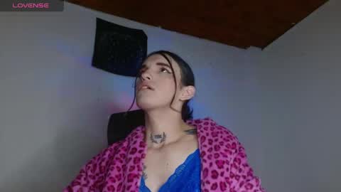 Snapshot of scarlett_crastrawberry chatting on 06/03/26, 03:09 scarlet online show from 06/03/26, 03:09