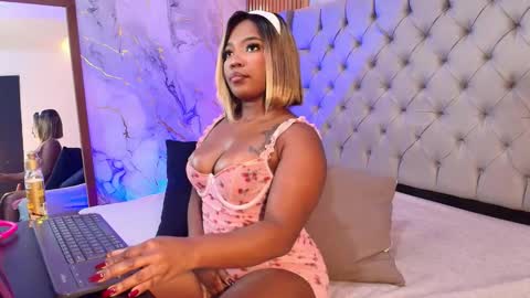 Mariana online show from 02/14/26, 04:42