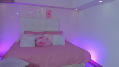 Scarlett  online show from 11/02/25, 03:25