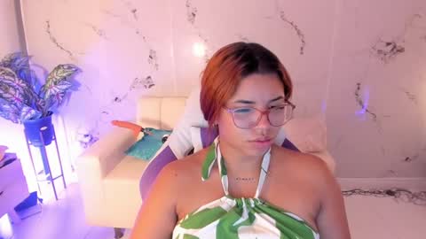 scarlett_enjoy1 online show from 09/19/25, 12:39