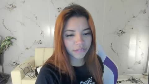 scarlett_enjoy1 online show from 09/23/25, 12:30