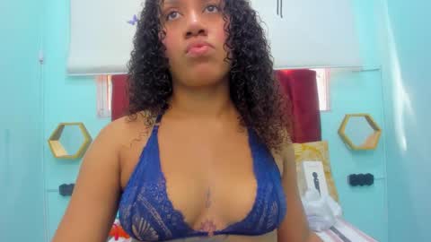 scarlett_fox20 online show from 03/19/26, 01:04