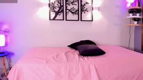 Snapshot of scarlett_johs chatting on 11/06/25, 01:56 Scarlett Johs online show from 11/06/25, 01:56